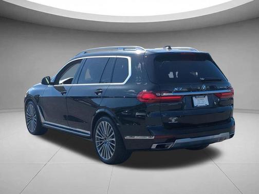 Black Sapphire Metallic 2019 BMW X7 xDrive40i