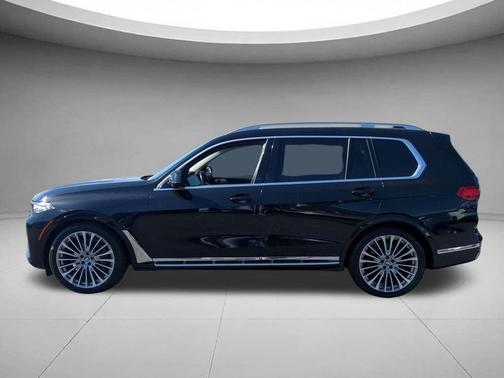 Black Sapphire Metallic 2019 BMW X7 xDrive40i