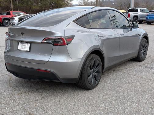 2024 Tesla Model Y Long Range Dual Motor All-Wheel Drive