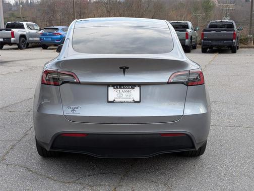 2024 Tesla Model Y Long Range Dual Motor All-Wheel Drive