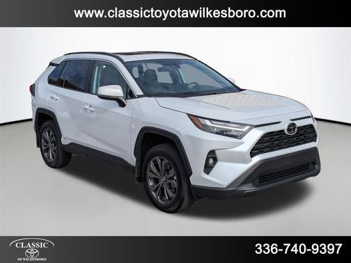 2025 Toyota RAV4 Hybrid XLE Premium