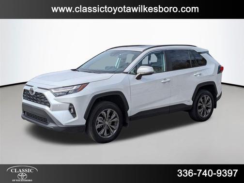 2025 Toyota RAV4 Hybrid XLE Premium