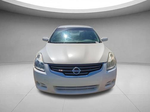 Winter Frost Pearl 2011 Nissan Altima 2.5