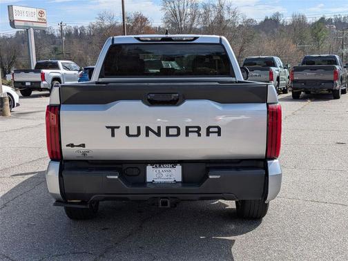 2022 Toyota Tundra SR5