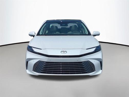 Wind Chill Pearl 2026 Toyota Camry XLE