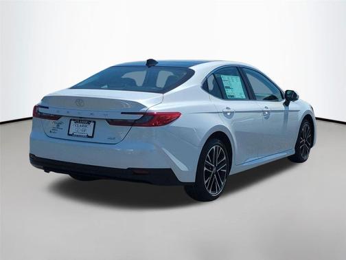 Wind Chill Pearl 2026 Toyota Camry XLE
