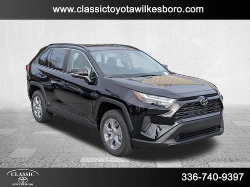 2025 Toyota RAV4 Hybrid XLE