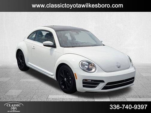 2019 Volkswagen Beetle 2.0T SE
