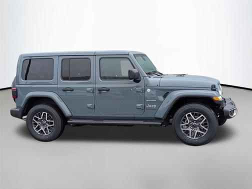 2024 Jeep Wrangler 4-Door Sahara 4x4