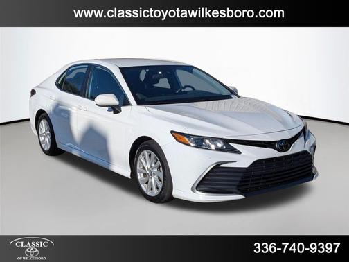 2022 Toyota Camry LE