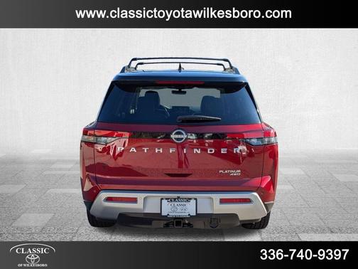 2023 Nissan Pathfinder Platinum 4WD