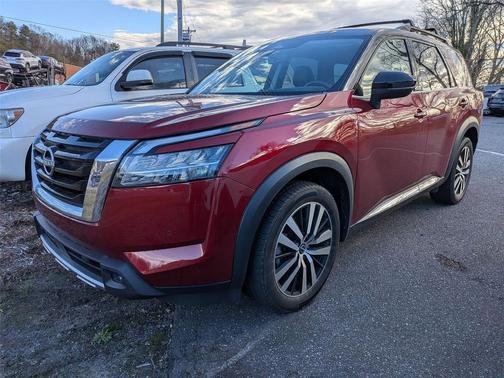 2023 Nissan Pathfinder Platinum 4WD