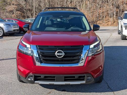 2023 Nissan Pathfinder Platinum 4WD
