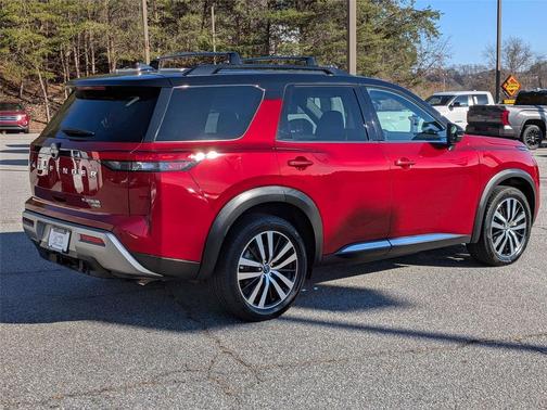 2023 Nissan Pathfinder Platinum 4WD