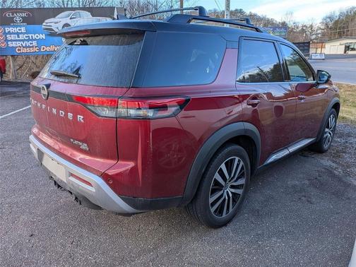 2023 Nissan Pathfinder Platinum 4WD