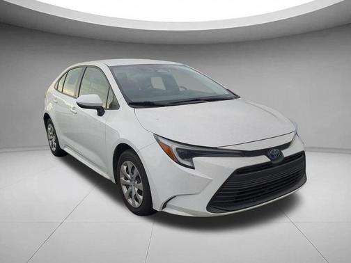 Ice Cap 2024 Toyota Corolla Hybrid LE