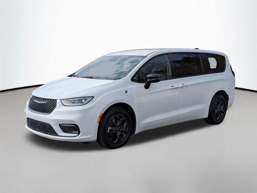 2024 Chrysler Pacifica Hybrid S Appearance Pkg
