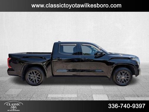 2022 Toyota Tundra Platinum