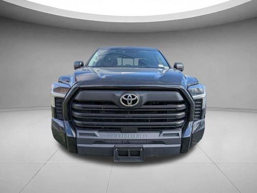 Midnight Black Metallic 2022 Toyota Tundra SR