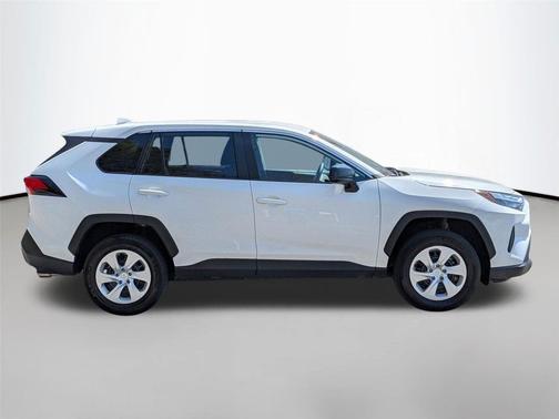 Ice Cap 2025 Toyota RAV4 LE