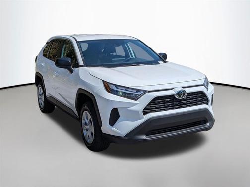 Ice Cap 2025 Toyota RAV4 LE