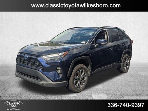 2022 Toyota RAV4 Hybrid XLE Premium