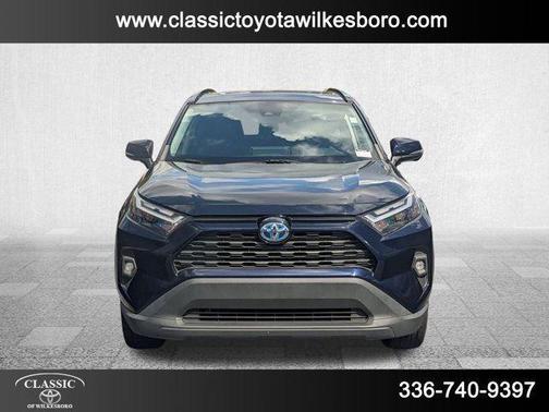 2022 Toyota RAV4 Hybrid XLE Premium