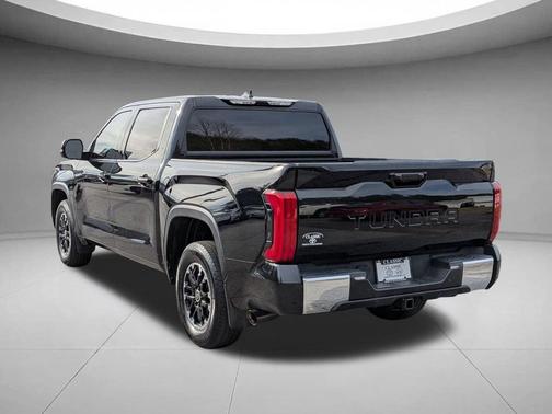 Midnight Black Metallic 2022 Toyota Tundra SR5