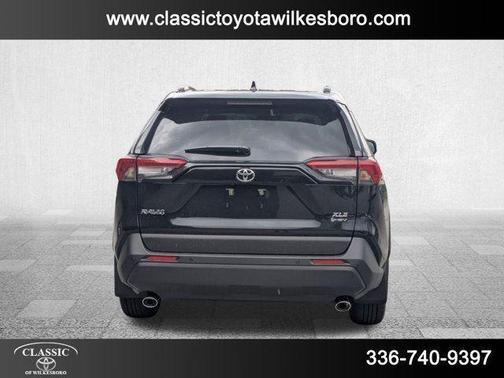 2025 Toyota RAV4 Hybrid XLE Premium