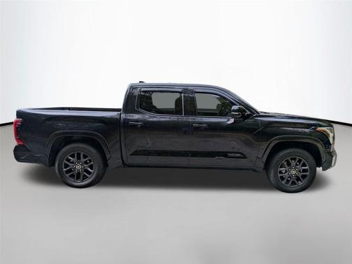 2022 Toyota Tundra Platinum
