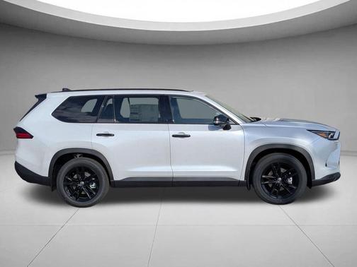 Wind Chill Pearl 2026 Toyota Highlander Hybrid Base