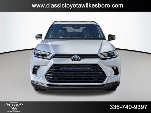2026 Toyota Highlander Hybrid Base