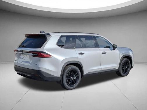 Wind Chill Pearl 2026 Toyota Highlander Hybrid Base