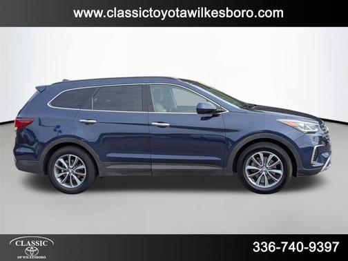2017 Hyundai SANTA FE SE