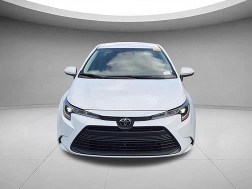 Ice Cap 2026 Toyota Corolla LE