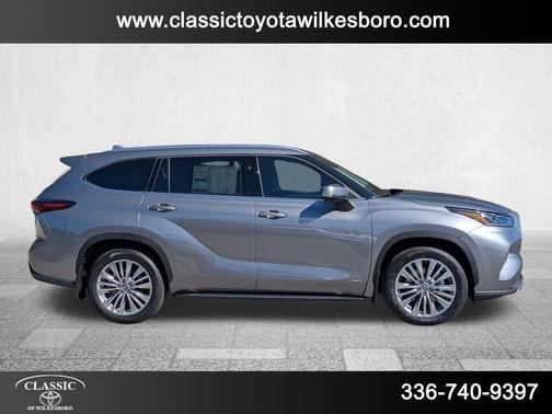 2025 Toyota Highlander Hybrid Platinum