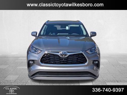 2025 Toyota Highlander Hybrid Platinum