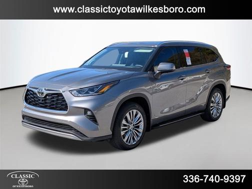 2025 Toyota Highlander Hybrid Platinum