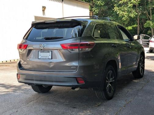 2018 Toyota Highlander LE