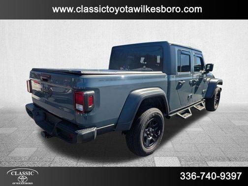 2024 Jeep Gladiator Sport
