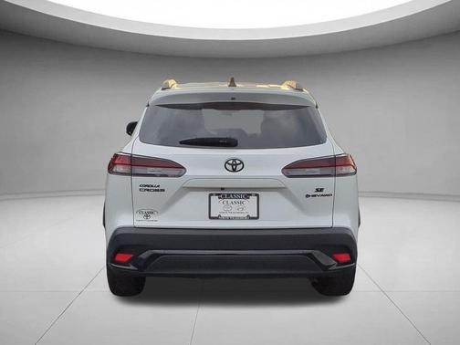 Wind Chill Pearl 2026 Toyota Corolla Hybrid SE