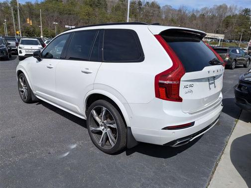 2020 Volvo XC90 Hybrid T8 R-Design 7 Passenger