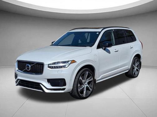 Crystal White Metallic 2020 Volvo XC90 Hybrid T8 R-Design 7 Passenger