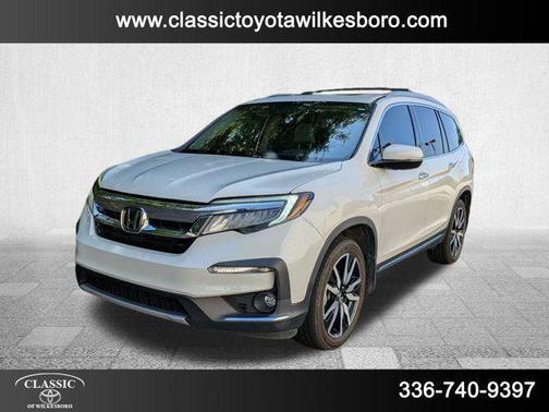 2019 Honda Pilot Touring 8-Passenger