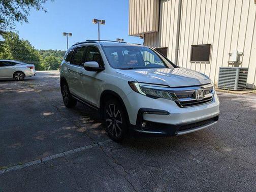 2019 Honda Pilot Touring 8-Passenger