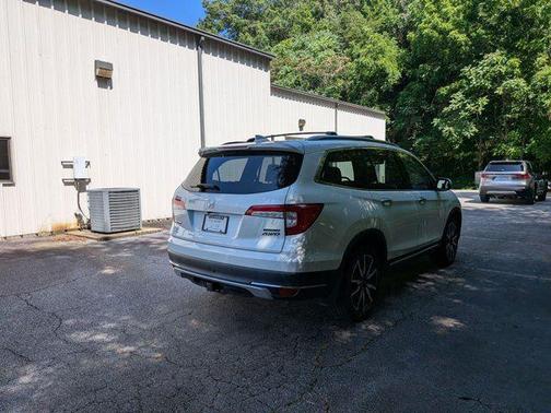 2019 Honda Pilot Touring 8-Passenger
