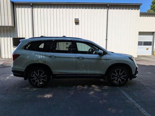 2019 Honda Pilot Touring 8-Passenger