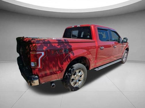 Ruby Red Metallic Tinted Clearcoat 2015 Ford F-150 XLT
