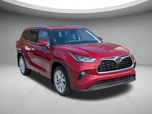 Ruby Flare Pearl 2026 Toyota Highlander Hybrid Limited