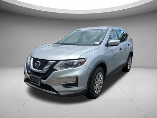 Gun Metallic 2017 Nissan Rogue S